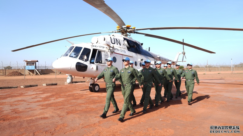 【2】图说：飞行中队全体出动保障巴基斯坦顺利轮换 黄浩摄.jpg